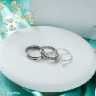 Kit Alianças de Aço Atena 3.45mm com Anel Solitário em Prata + Estojo Luxo